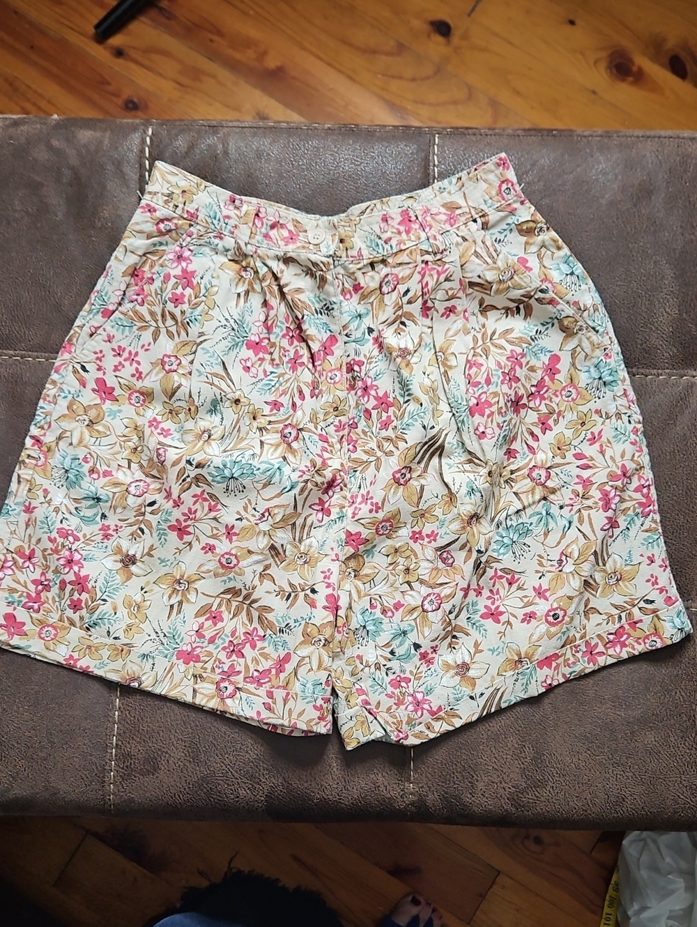 Reef Vintage Y2K Floral High-Waist Women’s Shorts - Pink & Cream 11/12